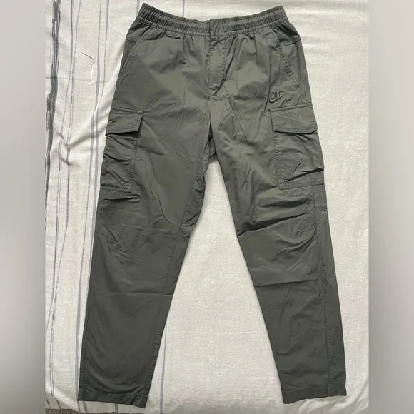 Nike Sportswear Tech Woven Taper Cargo Pants - Picture 1 of 4